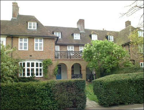 05 Reynolds Close